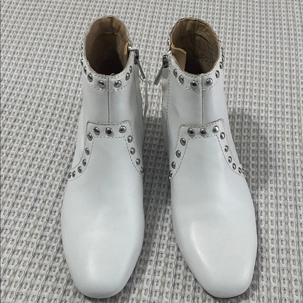 Sam Edelman White Ankle Boots with Silver Accents - Picture 5 of 5